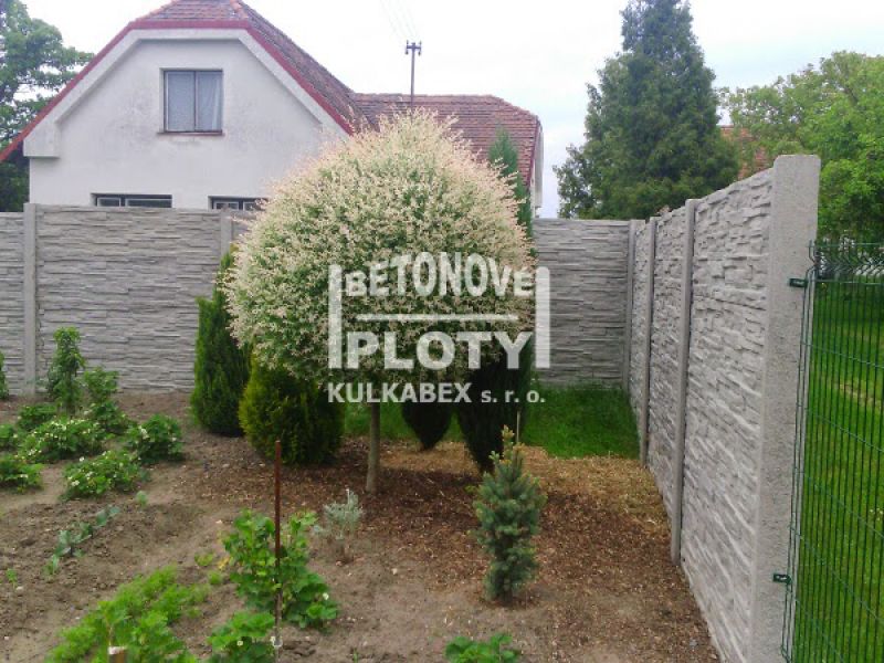 betonový plot